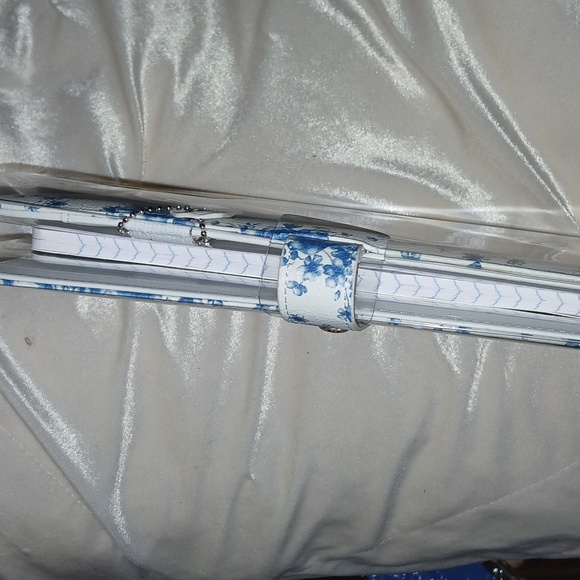 Take Note Cover - Picture 15 of 16